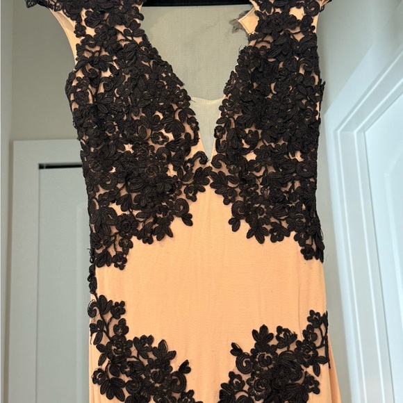Jovani Tan and Cream Plunge Neck Prom Gown - Picture 3 of 10